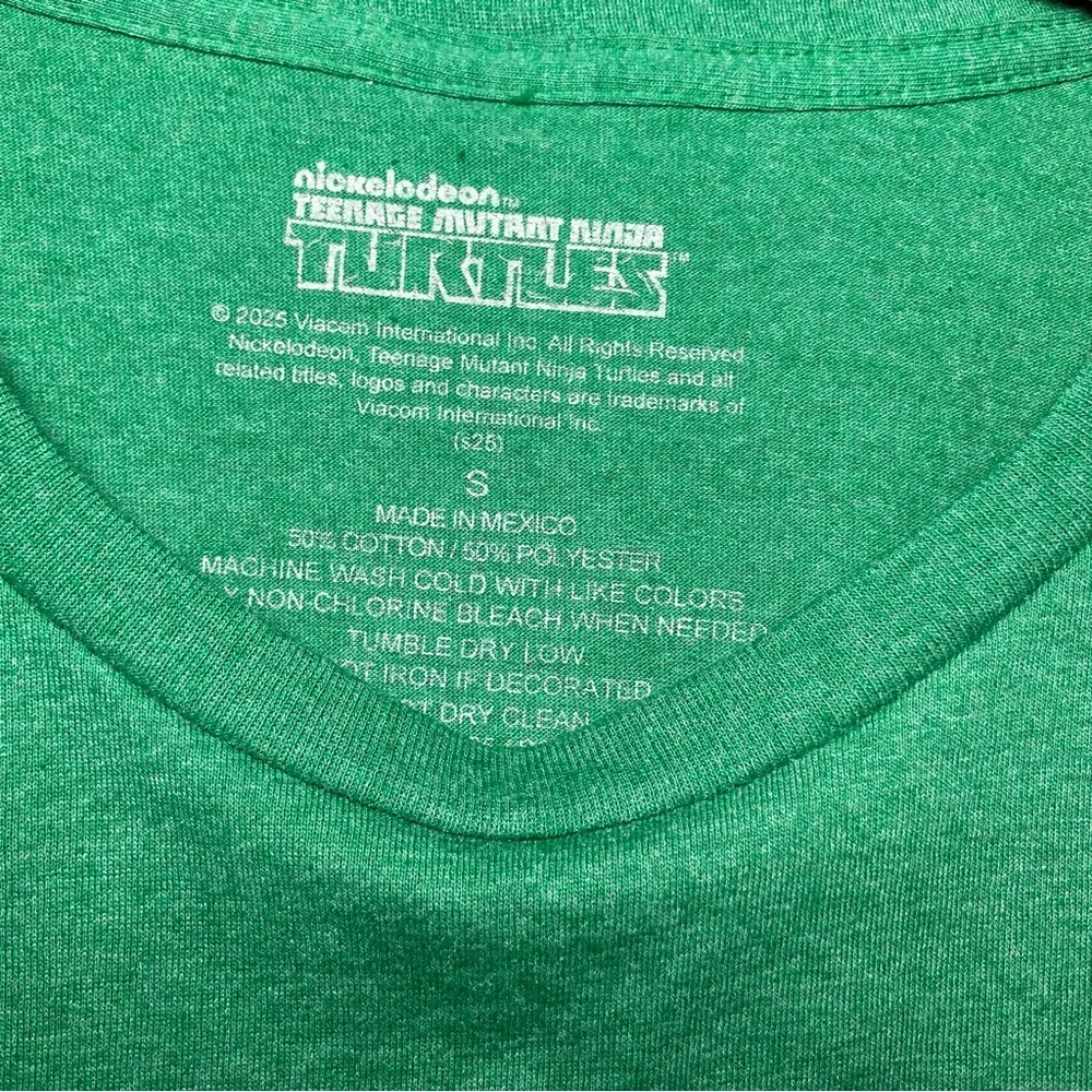Nickelodeon Teenage Mutant Ninja Turtles Graphic Tee Y2K Retro Small
